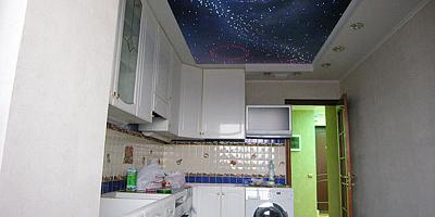 Натяжной потолок звездное небо на кухню 9 кв.м